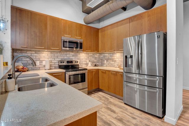 1 E LEXINGTON Avenue 1001, Phoenix, AZ 85012