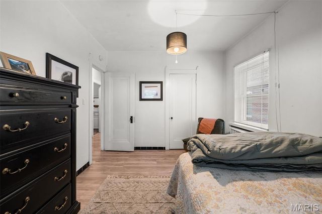8777 Bridgeport Avenue, Brentwood, MO 63144