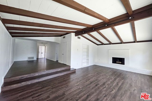 15106 San Jose Street, San Fernando, CA 91345