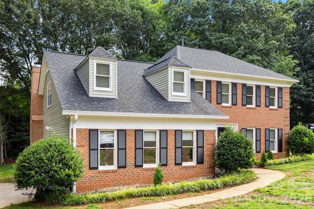 13110 Graymist Drive, Charlotte, NC 28215