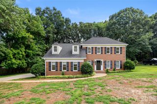 13110 Graymist Drive, Charlotte, NC 28215