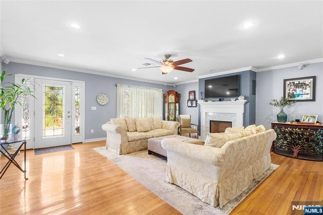 604 New Bridge Road, Teaneck, NJ 07666
