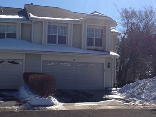 701 Sturnbridge Lane 701, Schaumburg, IL 60173