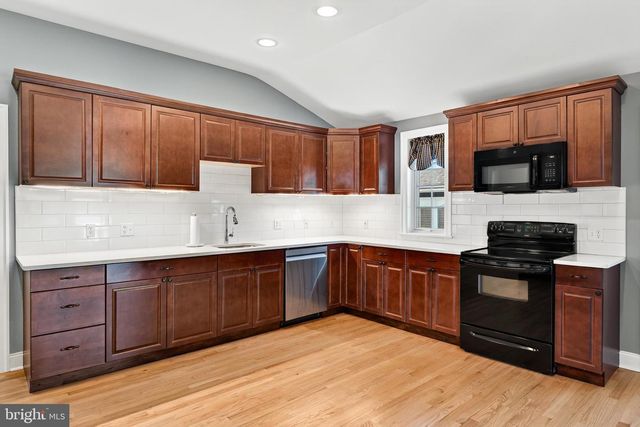 448 RADNOR ST, Media, PA 19063