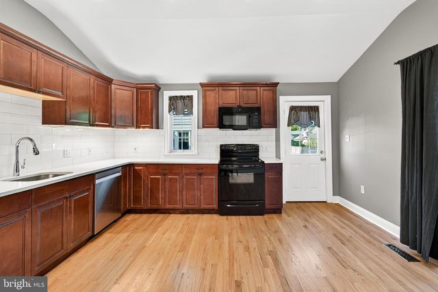 448 RADNOR ST, Media, PA 19063