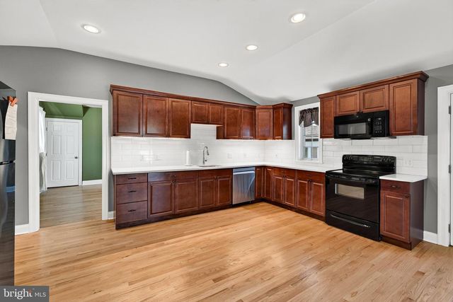448 RADNOR ST, Media, PA 19063