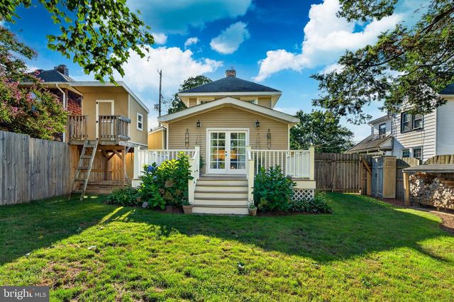 448 RADNOR ST, Media, PA 19063