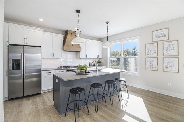 581 Sun Vale Lane, Grandville, MI 49418