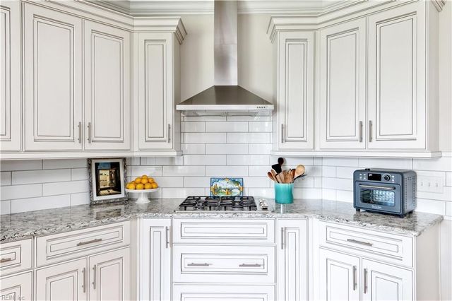3395 Village Square PL, Suffolk, VA 23435