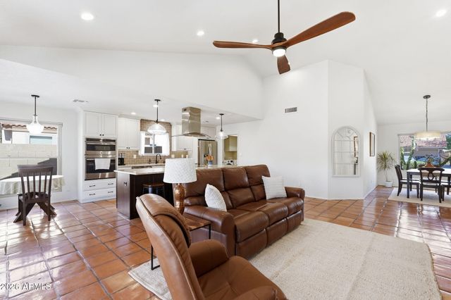 5600 W GERONIMO Street, Chandler, AZ 85226