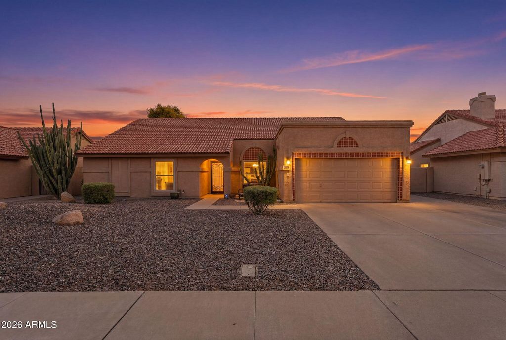 5600 W GERONIMO Street, Chandler, AZ 85226