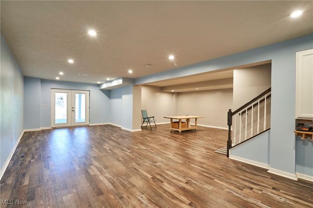 3164 Old Mill Drive, Cuyahoga Falls, OH 44223