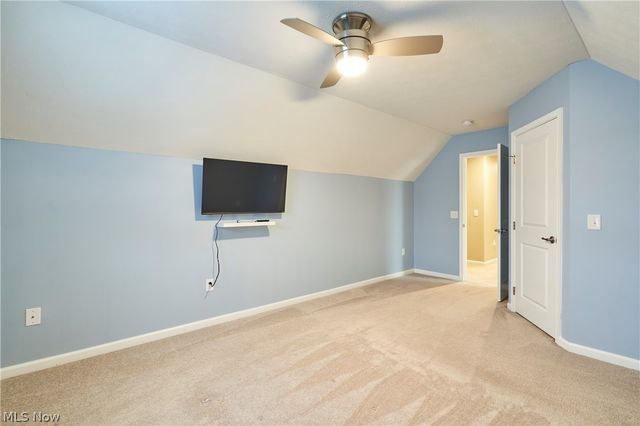 3164 Old Mill Drive, Cuyahoga Falls, OH 44223