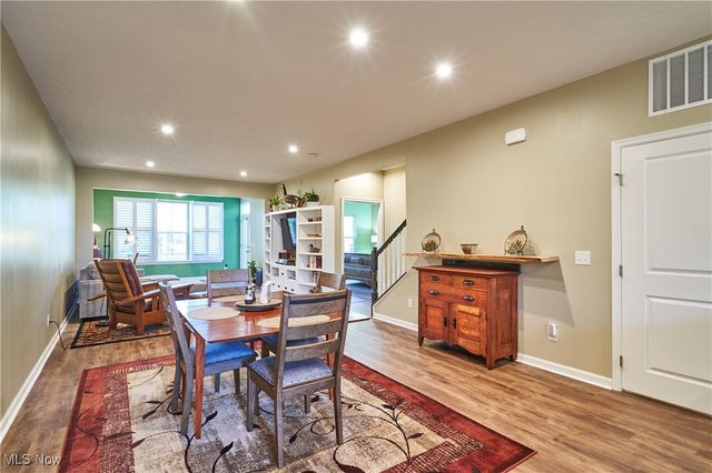 3164 Old Mill Drive, Cuyahoga Falls, OH 44223