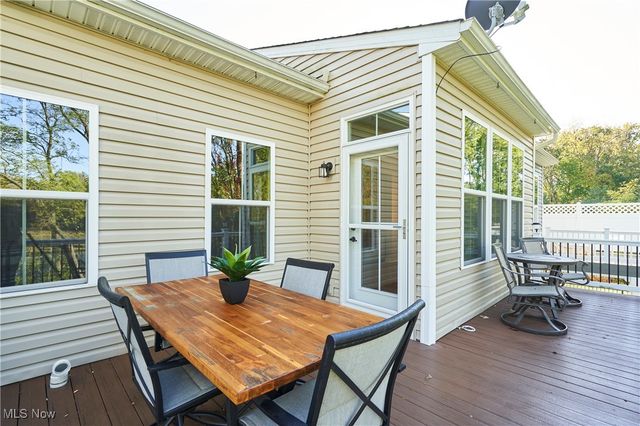 3164 Old Mill Drive, Cuyahoga Falls, OH 44223