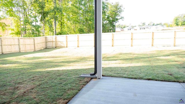 123 Alton Tucker Sr Blvd, Bonaire, GA 31005