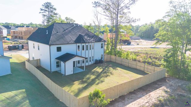 123 Alton Tucker Sr Blvd, Bonaire, GA 31005