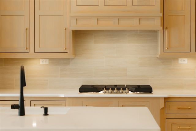 400 Bronco Street, Centerton, AR 72719