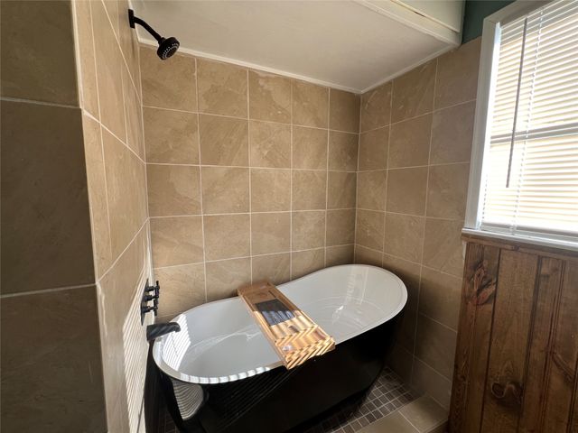 2416 Broadway Drive, Bossier City, LA 71111