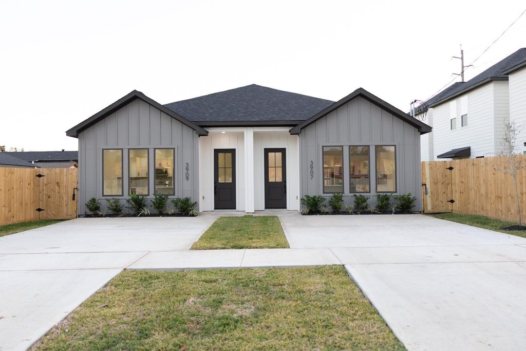 3909 Maggie Street, Houston, TX 77051