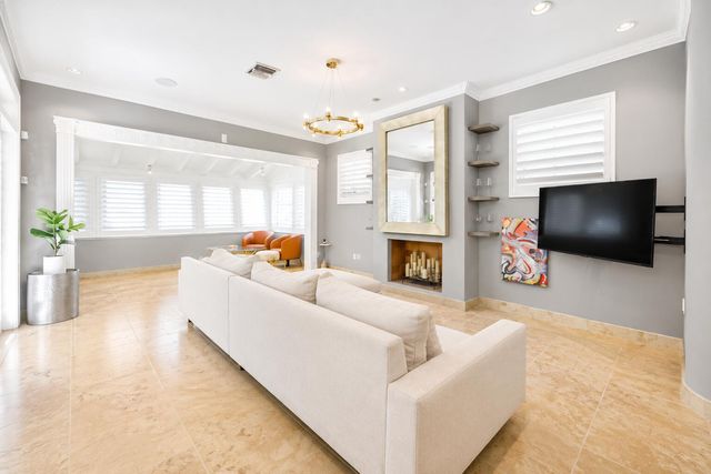 1523 SE 2nd Court, Fort Lauderdale, FL 33301