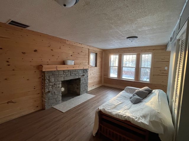 3323 Charles Court, Island Lake, IL 60042