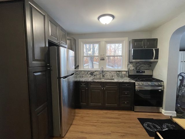 3323 Charles Court, Island Lake, IL 60042