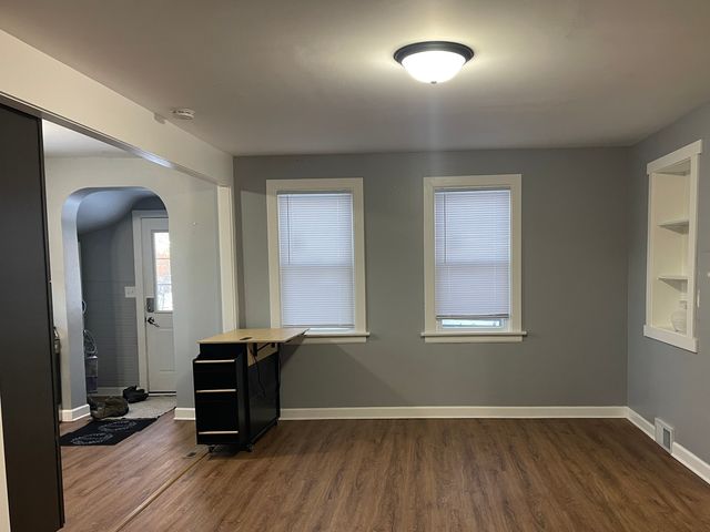 3323 Charles Court, Island Lake, IL 60042