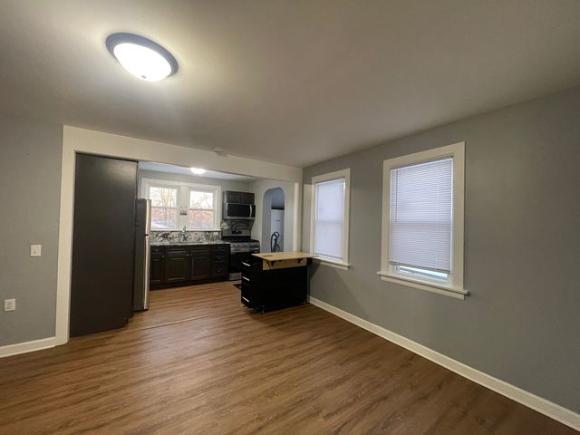 3323 Charles Court, Island Lake, IL 60042