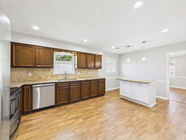 913 Lismore Drive, Columbus, GA 31904