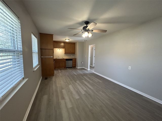 6406 Waynewood Court, Fort Worth, TX 76135