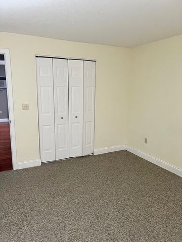 2410 Skyline Drive 7, Lowell, MA 01854