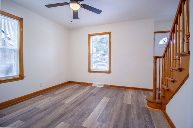 212 E 142nd Place, Dolton, IL 60419