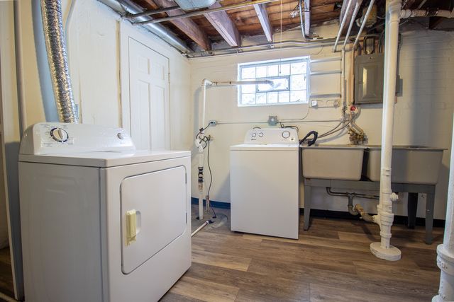 212 E 142nd Place, Dolton, IL 60419