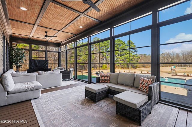 7839 Raleigh Road, Benson, NC 27504