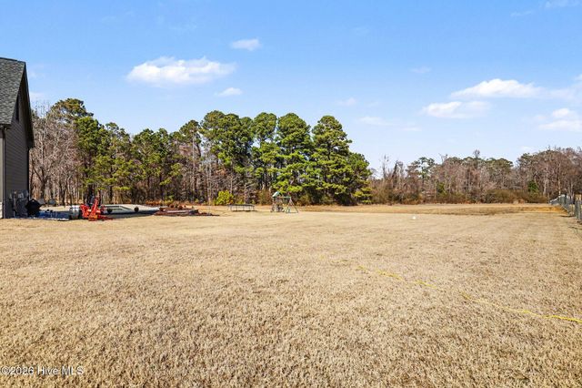 7839 Raleigh Road, Benson, NC 27504