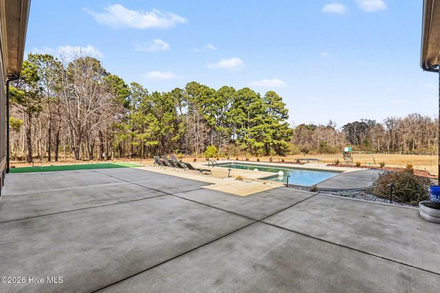 7839 Raleigh Road, Benson, NC 27504