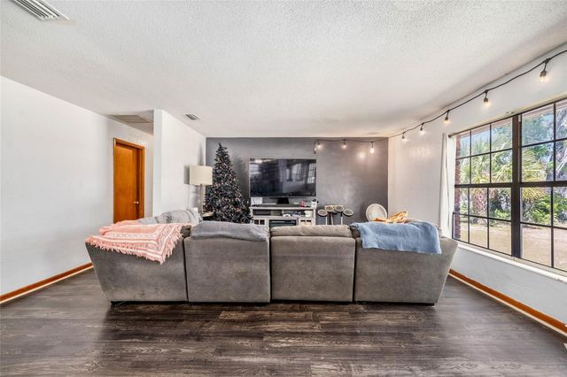 3200 NE 10TH STREET, Ocala, FL 34470