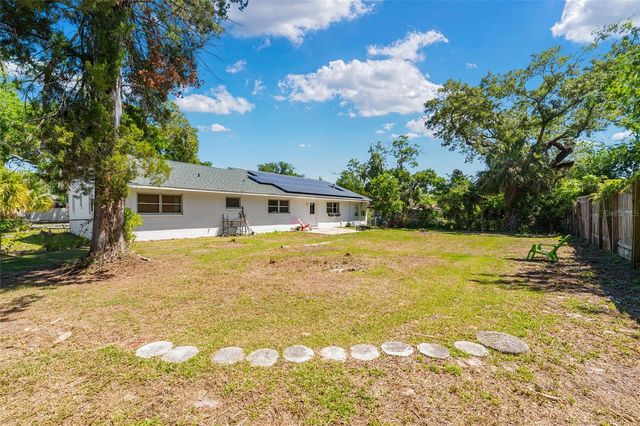 3200 NE 10TH STREET, Ocala, FL 34470