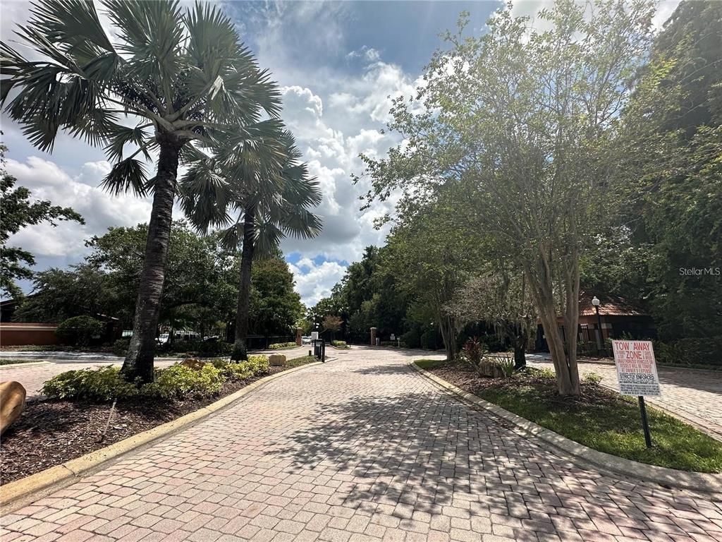 Image 17 of property listing at 5108 CONROY ROAD 1713, Orlando, FL 32811