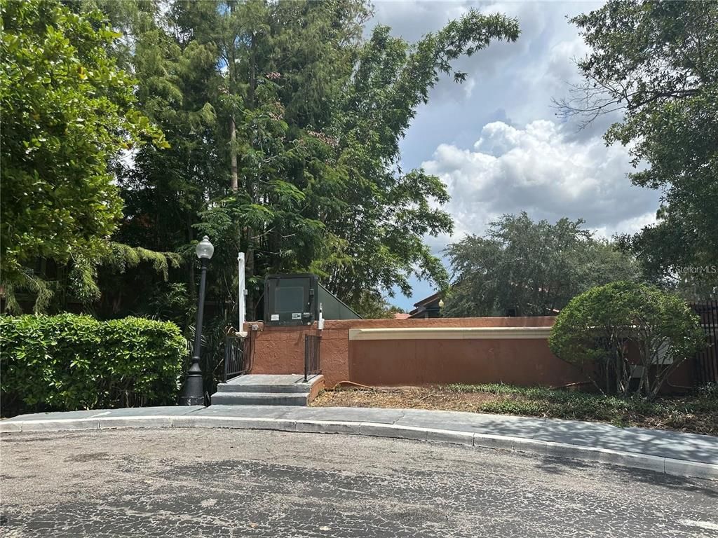 Image 25 of property listing at 5108 CONROY ROAD 1713, Orlando, FL 32811