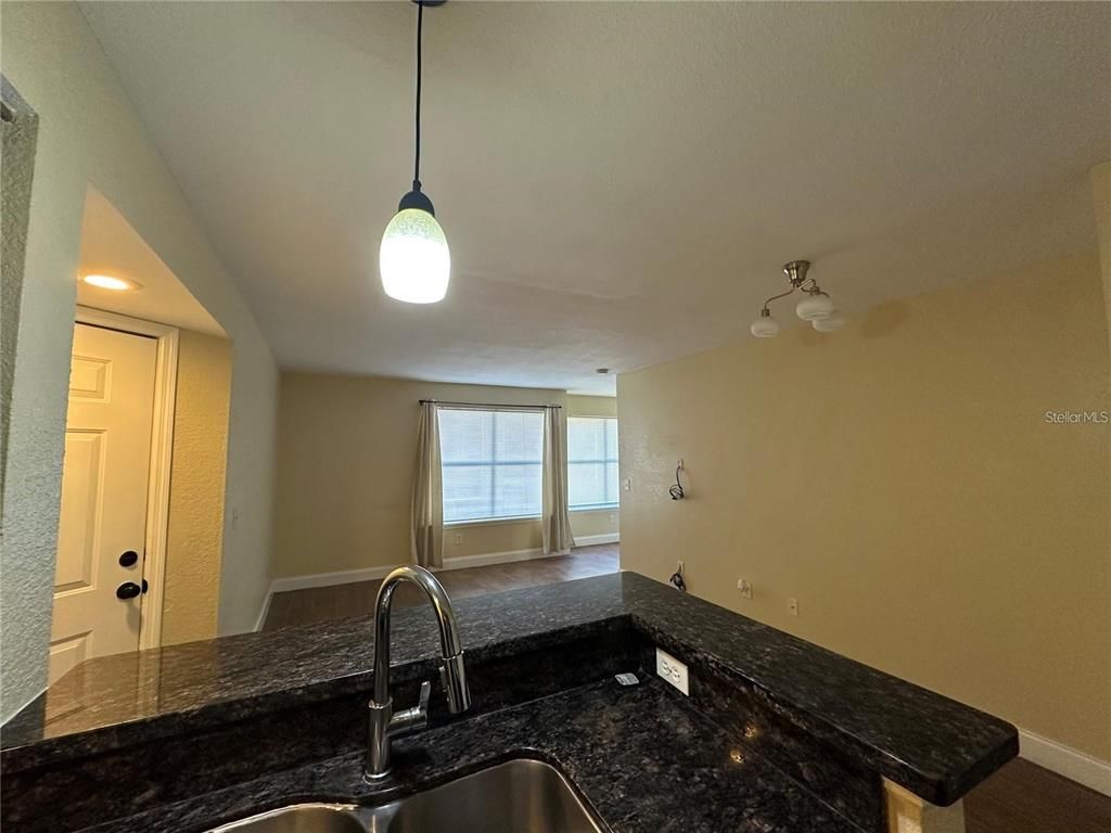 Image 7 of property listing at 5108 CONROY ROAD 1713, Orlando, FL 32811