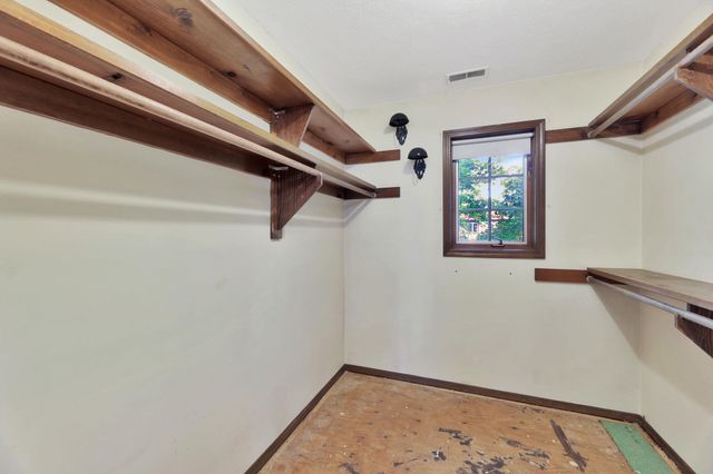 1400 E Evergreen Lane, Derby, KS 67037