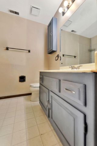 1400 E Evergreen Lane, Derby, KS 67037