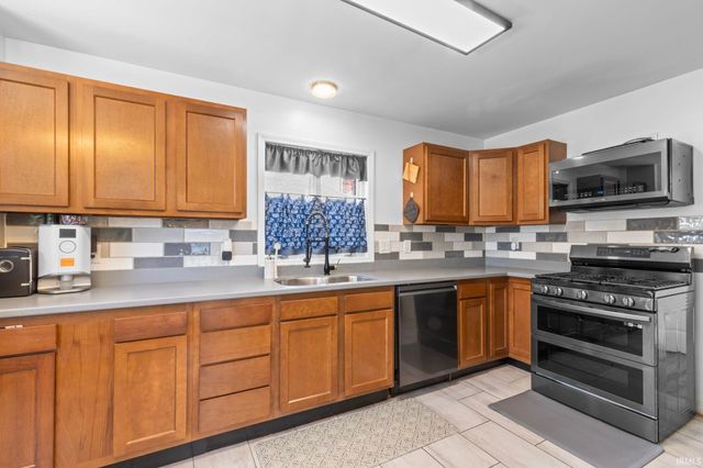 522 Laurel Street, Elkhart, IN 46514