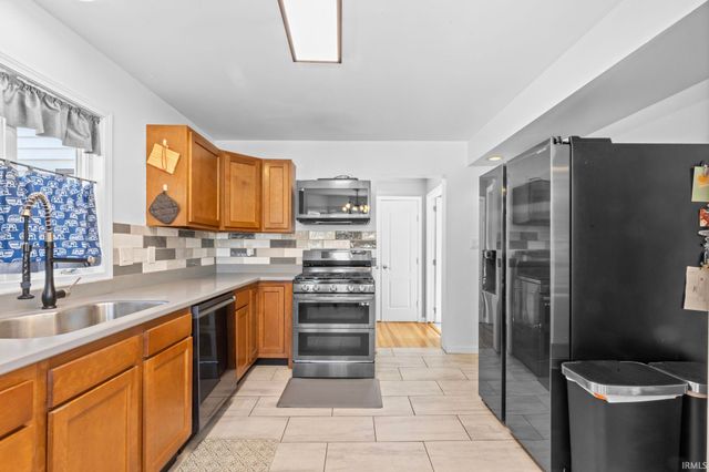 522 Laurel Street, Elkhart, IN 46514