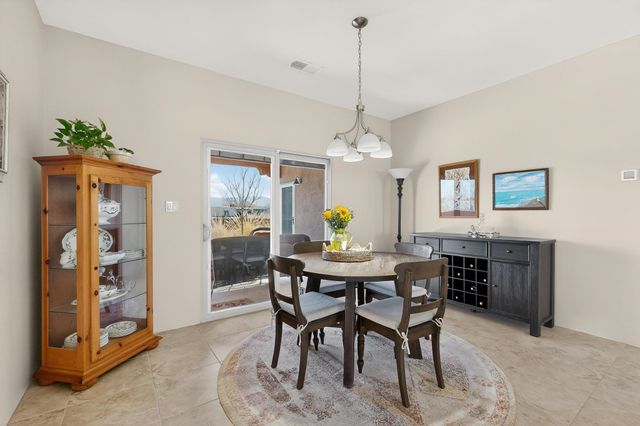 117 Doolittle Road, Corrales, NM 87048