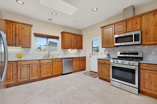 117 Doolittle Road, Corrales, NM 87048