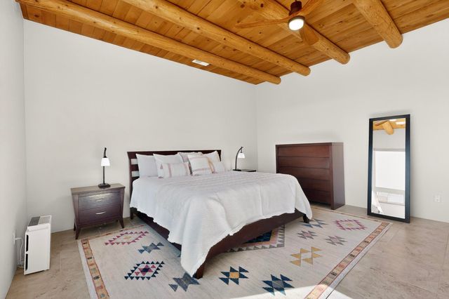 117 Doolittle Road, Corrales, NM 87048