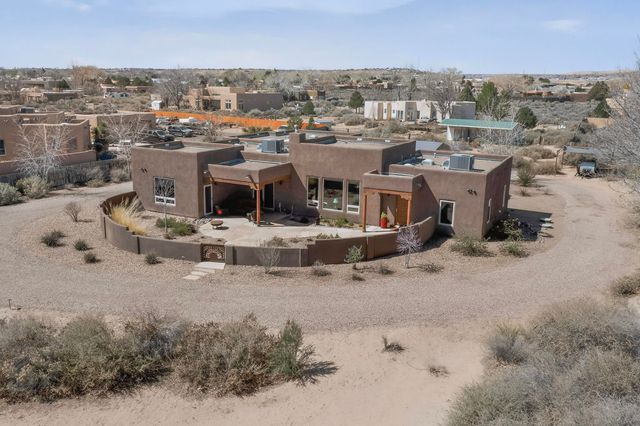 117 Doolittle Road, Corrales, NM 87048